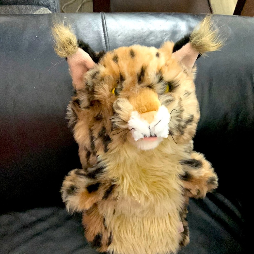 Golf club head cover. Lynx cat w/incredible detail.